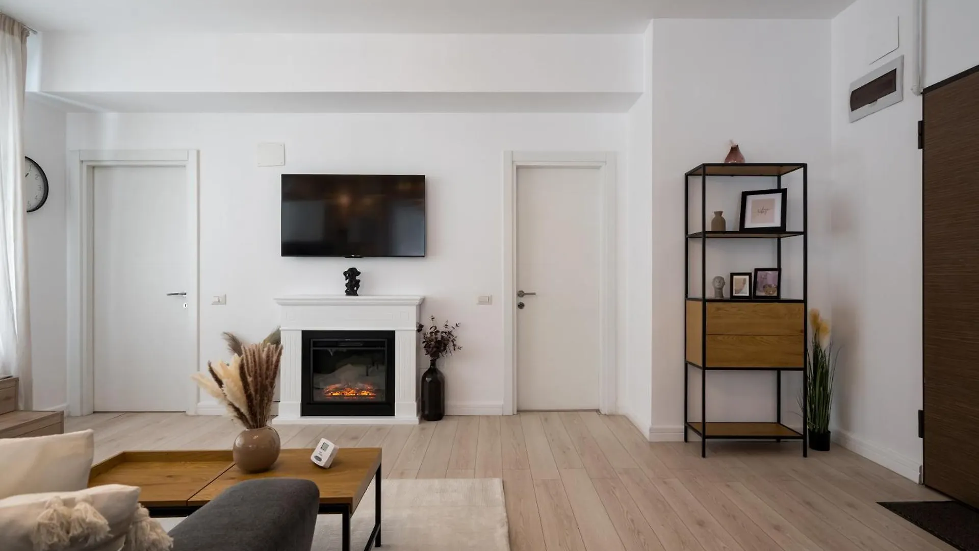 Aparthotel Uphome Suites Bucharest
