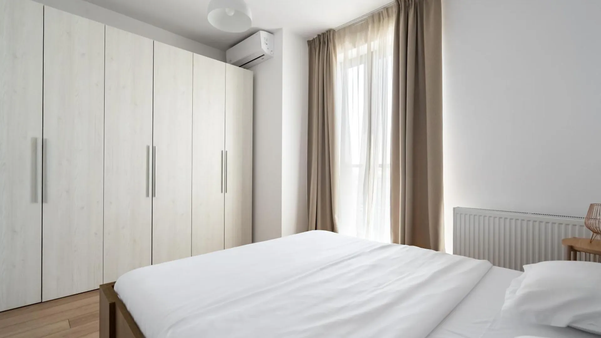 Uphome Suites Bucharest Aparthotel
