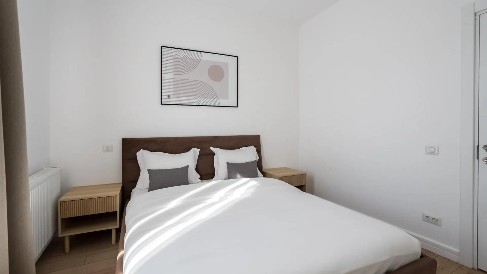 Uphome Suites Bucharest 0*,  Romania