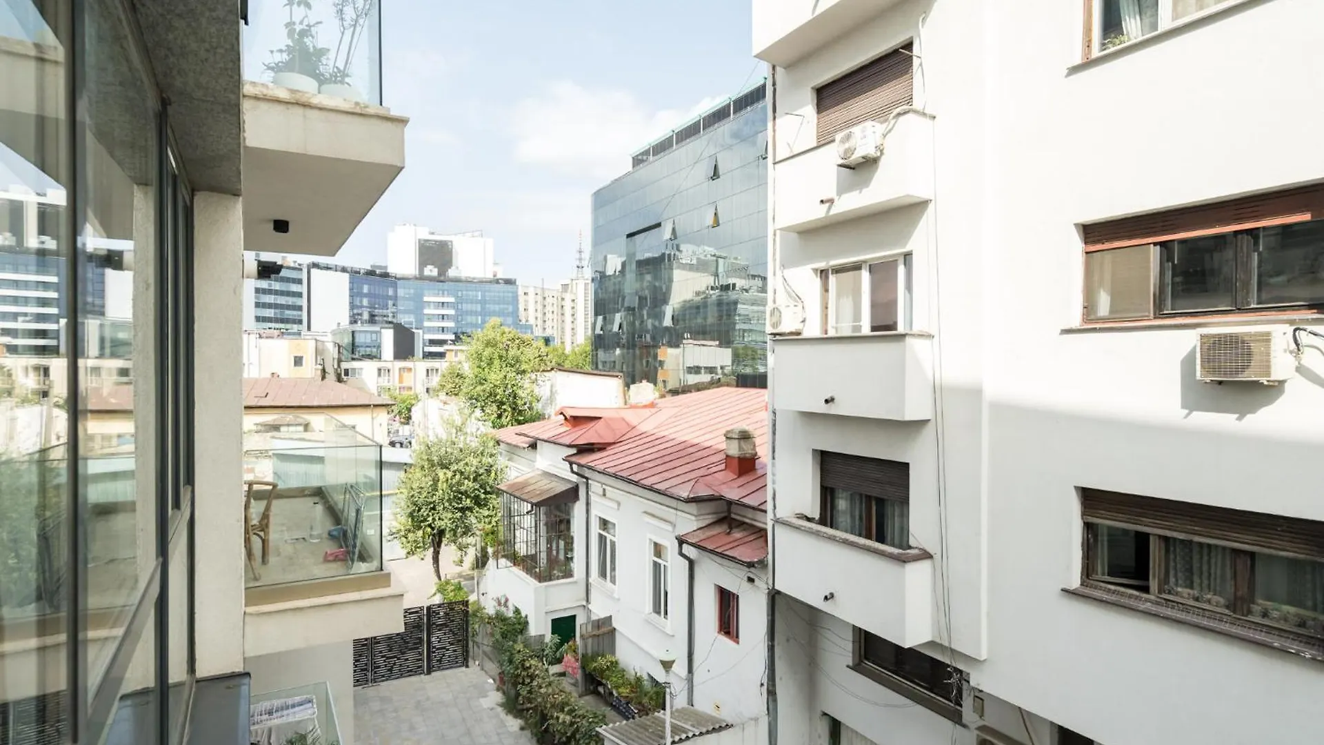 Uphome Suites Bucharest Romania