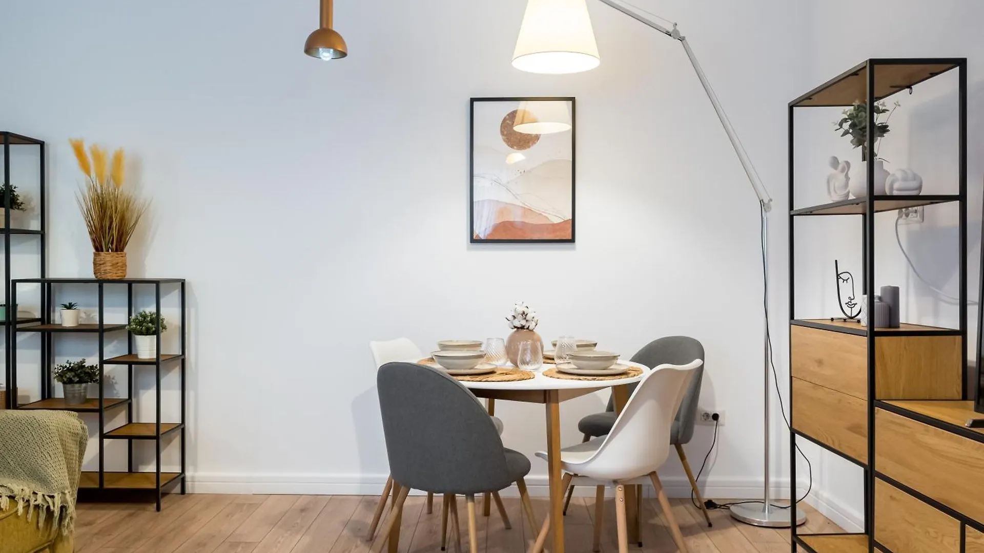 Aparthotel Uphome Suites Bucharest