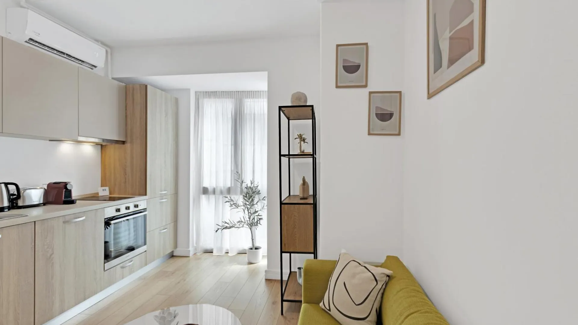 Aparthotel Uphome Suites Bukarest