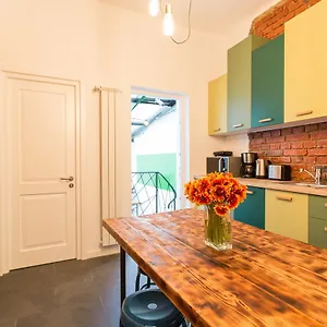  Auberge de jeunesse First