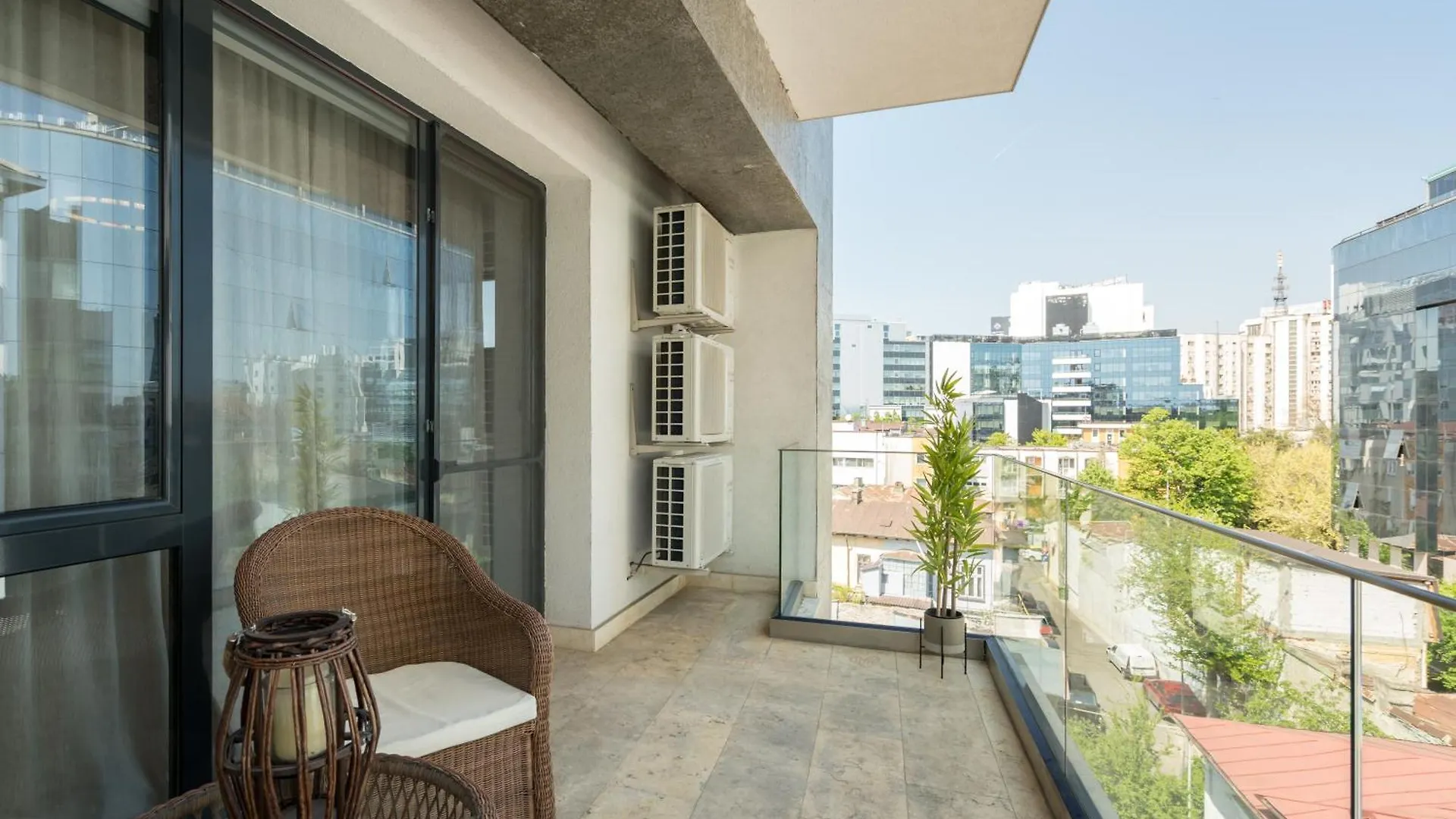 Uphome Suites Bukarest Apartmanhotel